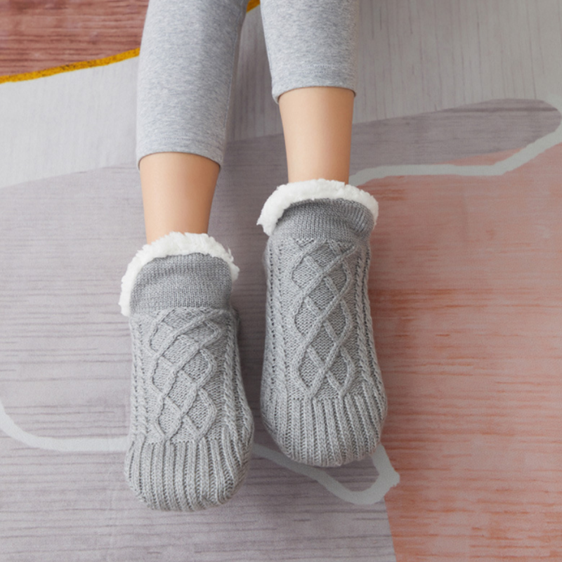 Chaussons-chaussettes V-mond : Confort et chaleur pour l'hiver